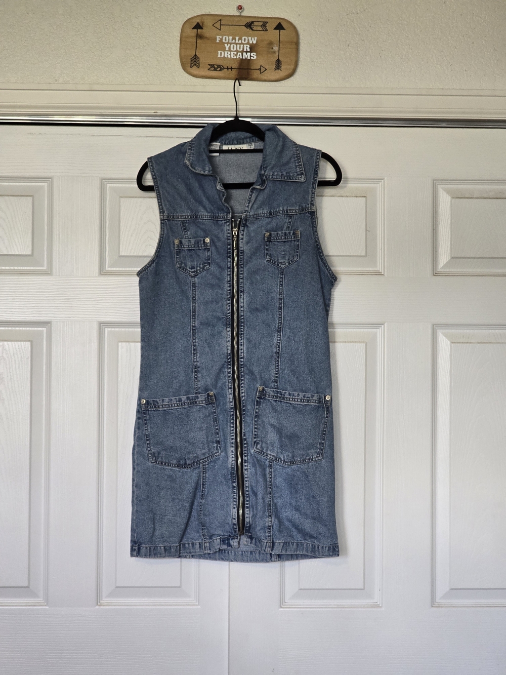 Sleeveless Denim Style 100% Cotton Zip-Front Mini Dress in Light Blue